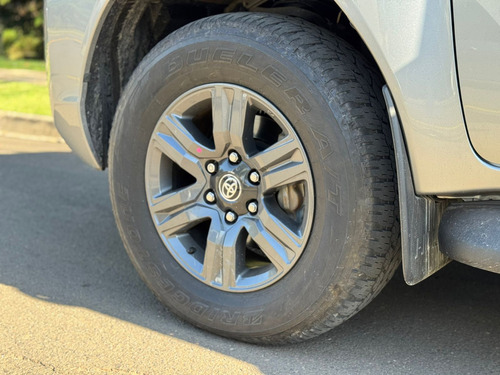Toyota Hilux 2.8 D-4D TURBO DIESEL CD SR 4X4 AUTOMÁTICO