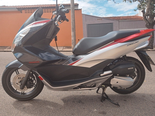 Imagem 9 de 10 de Honda Pcx Sport
