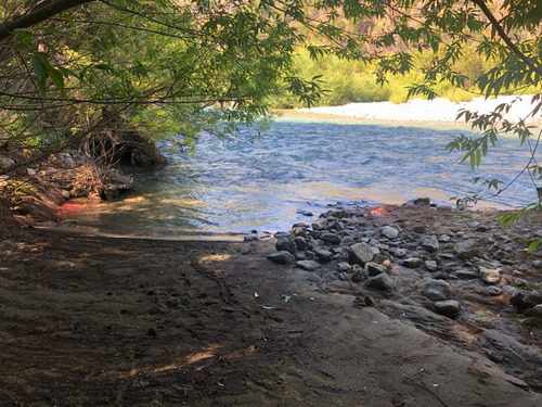 Terreno Con Casa A Orillas Del Rio Espolón A 2 Km Del Centro