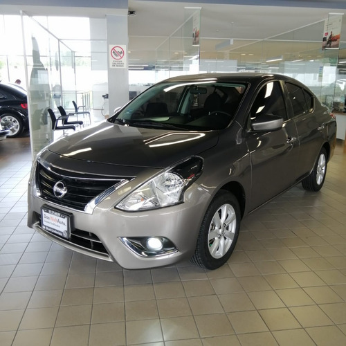 Imagen 3 de 14 de Nissan Versa 2019
