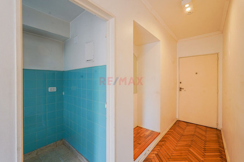Venta Departamento Dos Ambientes En Av Corrientes