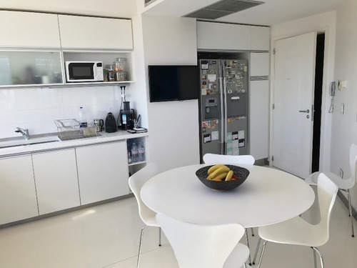 Imagen 17 de 21 de Piso Alto. Vista Al Río Y Ciudad. Renoir. 3 Dorm. Con Dependencia. Puerto Madero