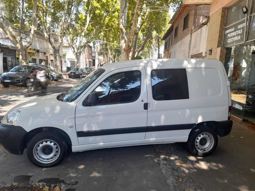 Imagen 4 de 15 de Citroën Berlingo 2018 1.6 Hdi 92 Bussines Mixto