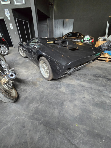 Ford Gt40 (no Cobra, No Mustang)