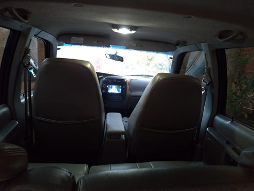 Imagem 2 de 7 de Ford Explorer 1998 4.0 Xlt 4x4 Aut. 5p