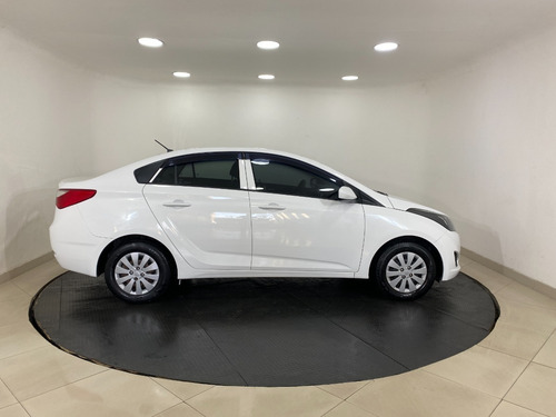Imagem 8 de 19 de Hyundai Hb20s