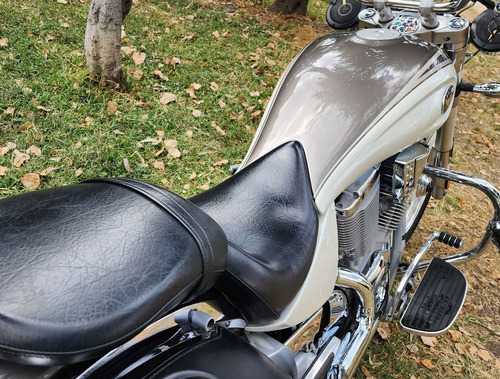 2004 Victory Polaris Kingpin 1,507cc 5 Velocidades