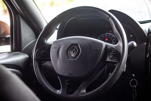 Imagen 5 de 13 de Renault Duster Privilege 4x2 2.0n 113.000km 2017 Verde