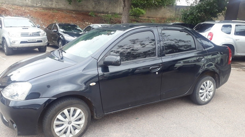 Toyota Etios Sedán Xs