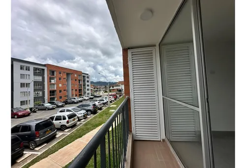 En Arriendo Apartamento Con Ascensor En La Ceja
