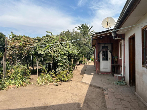 Casa En Venta De 4 Dorm. En Llallay A Metros Del Centro Civi