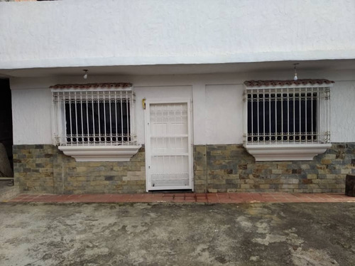 Imagen 1 de 14 de Casa Para Alquilar Urbanización Altos De Corralito Carrizal