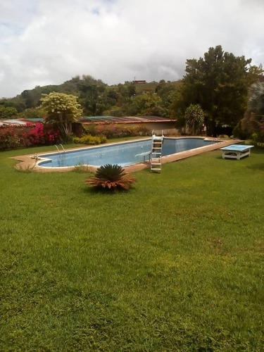 Best House Vende Increíble Casa Estilo Hacienda Con Caballeriza Y Galpón De Gallinas Ponedoras En Morocopo Estado Aragua