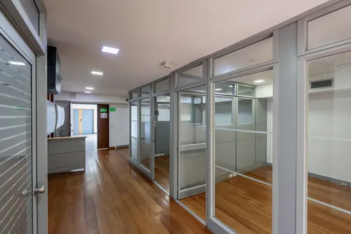 Oficina En Arriendo/venta En Chico Norte. Cod A1105064