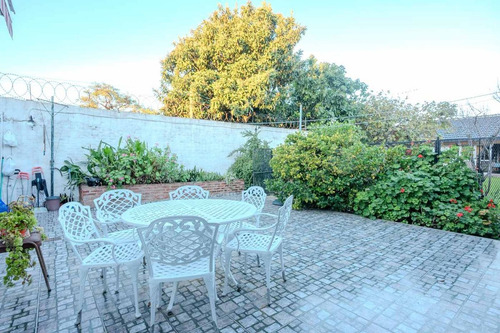Venta Casa 4 Amb En Moron-permuta-