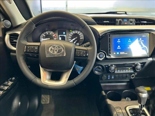 Toyota Hilux 2.8 D-4D TURBO DIESEL CD SRV 4X4 AUTOMÁTICO