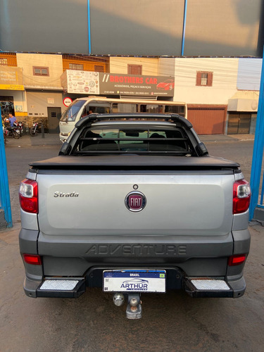 Fiat Strada 1.8 16v Adventure Cab. Dupla Flex 3p