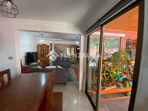 Casa Vendo 4d 3b Estacionamiento Condominio En El Monte