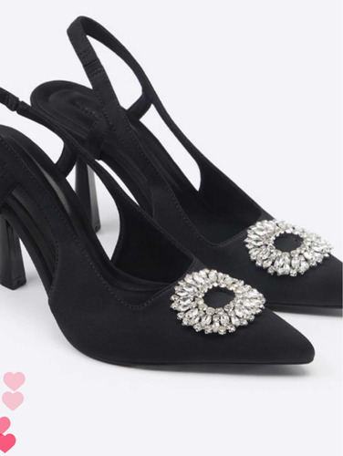 Tacones Negros Con Adorno Zara