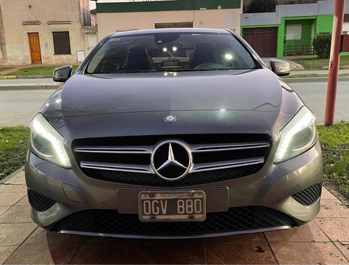 Imagen 2 de 13 de Mercedes-benz Clase A 1.6 A 200 At Urban 156cv Impecable