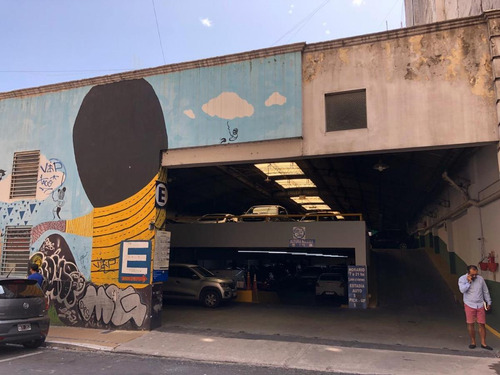 Venta De Lote Y Fondo De Comercio - Bolivar 427 - Monserrat