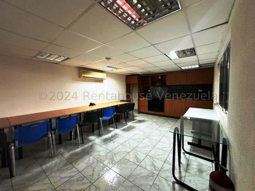 Galpón En Venta En El Encantado 24-14475 Ab