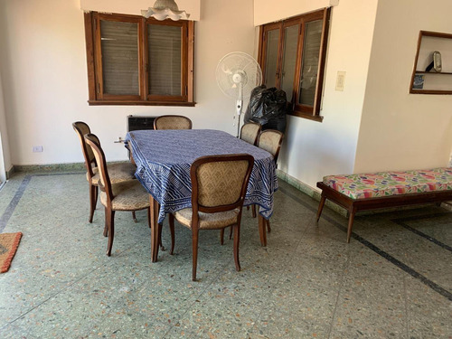 Imagen 6 de 30 de Venta De Quinta En Villa Luzuriaga Con Piscina