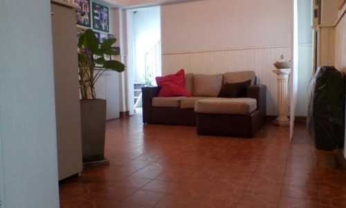 Imagen 2 de 13 de Hermoso Chalet En Muy Buen Estado