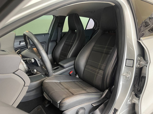 Mercedes-benz Gla 200 1.6 Cgi Advance 16v Turbo Flex 4p
