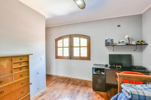 Casa De 4 Dormitorios En Venta - Reciclada - Alberdi