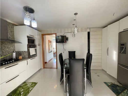Vendo Apartamento 127m2 Escampadero 3816