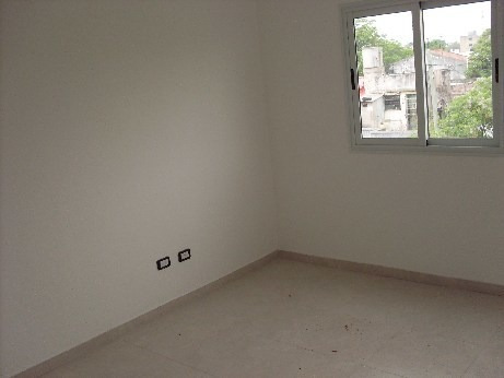 Imagen 6 de 14 de Departamento Tipo Casa En Venta En Lanus Este