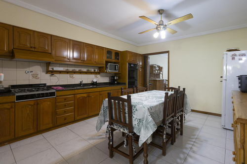 Duplex En Venta 4 Ambientes! Independiente