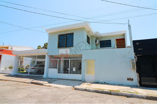 Casa En Venta En Ferrocarrilera En Mazatlan Cerca De Playa