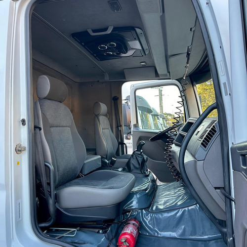 Vw 24-280 Constellation Leito Ano 2016 Bitruck 8x2 Financia