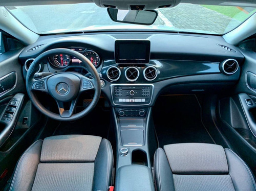 Imagem 13 de 15 de Mercedes-benz Cla 180 1.6 Cgi Gasolina 7g-dct