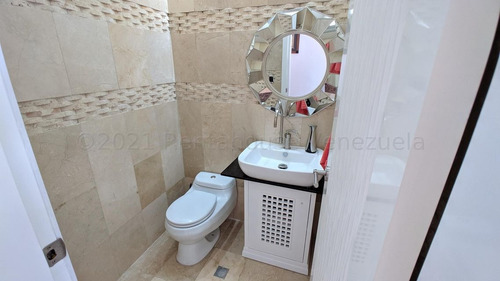 Imagen 9 de 17 de Ph Apartamento En Venta En El Solar Del Hatillo, Caracas, Codigo: Mvg 21-18042