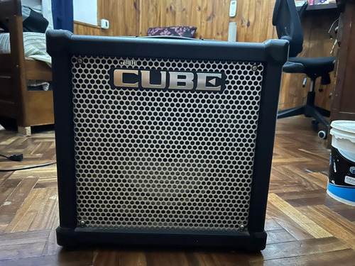 Amplificador Roland Cube 40gx