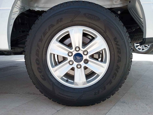 Ford Lobo 5.0l Doble Cabina Xlt V8 4x2 At