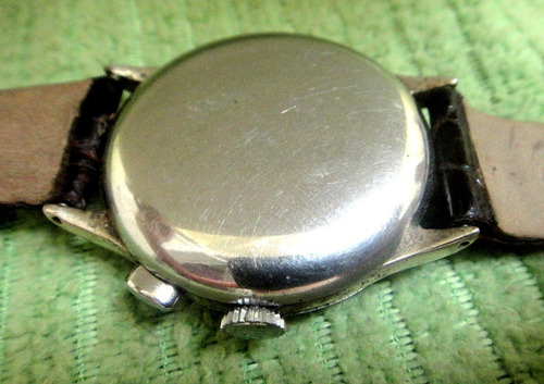 Omega Tissot Chronograph Watch Co, Um Ponsoir Raro