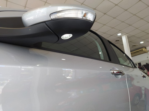 Imagen 4 de 15 de Fiat Cronos At6 0km 2021 1.8 16v Pack Premium Cuero Generali