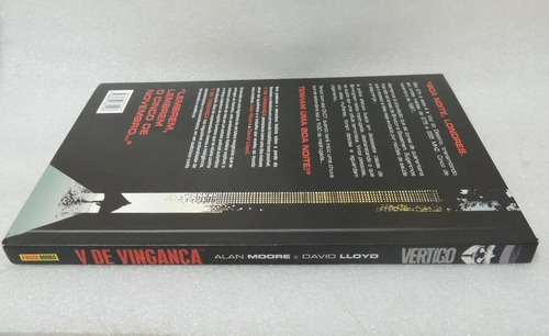 V De Vingança - Capa Dura (panini) ~leia A Descrição (Usado)