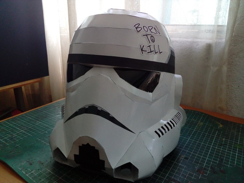 Casco De Stormtrooper Tamaño Real (para Armar En Papel) (Reacondicionado)