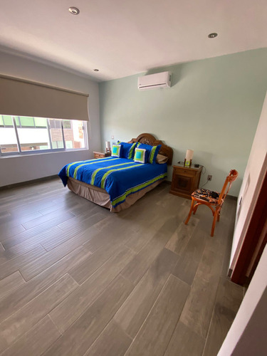 Casa En Fraccionamiento En Par Vial Atlacomulco, Jiutepec Morelos.