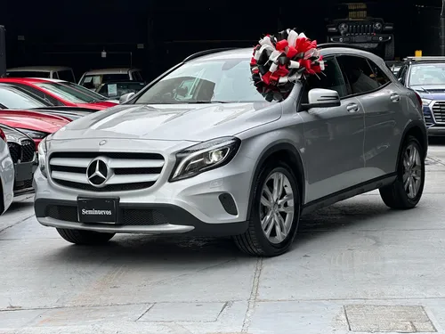 Mercedes-Benz Clase GLA GLA 180 1.6LT TA