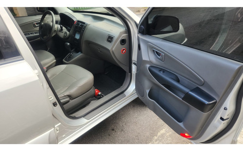 Hyundai Tucson 2.0 MPFI GLS 16V 143CV 2WD FLEX 4P AUTOMÁTICO