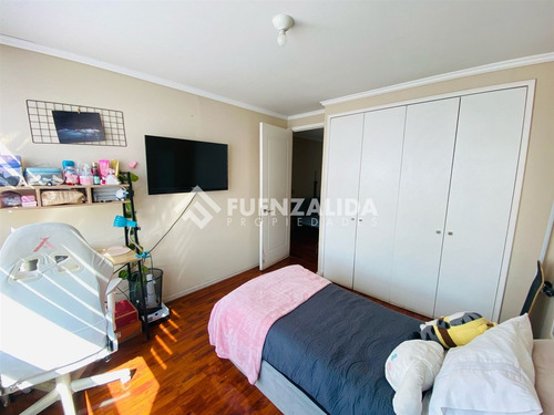 Departamento En Venta De 4 Dorm. En San Miguel