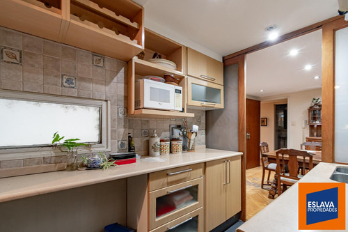 Departamento 4 Ambientes Con Dependencia Al Frente - Recoleta