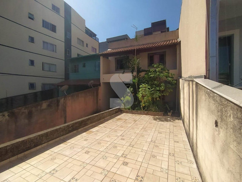 Imagem 2 de 23 de Casa 4 Quartos, 2 Suítes E Garagem Para 4 Carros No Jardim Riacho Em Contagem - 27397