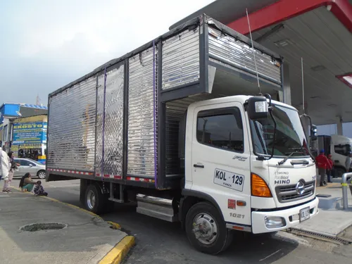 Camión Hino Fc 500 Light
